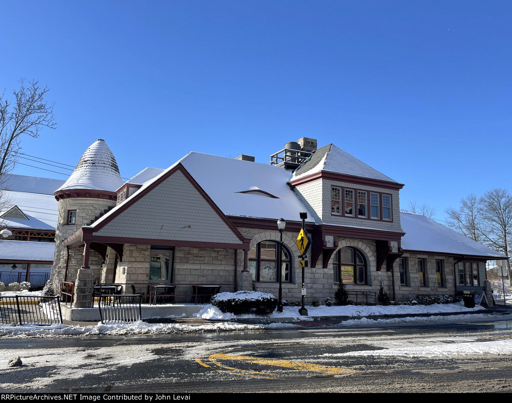 former Central RR of NJ Station building 